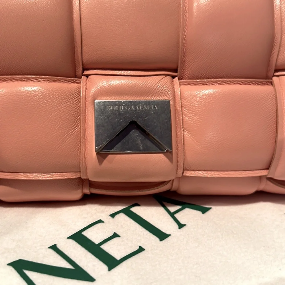 Bottega Venetta Peach Cassandra Cassette Weave Crossbody Leather Handbag - Picture 11 of 13